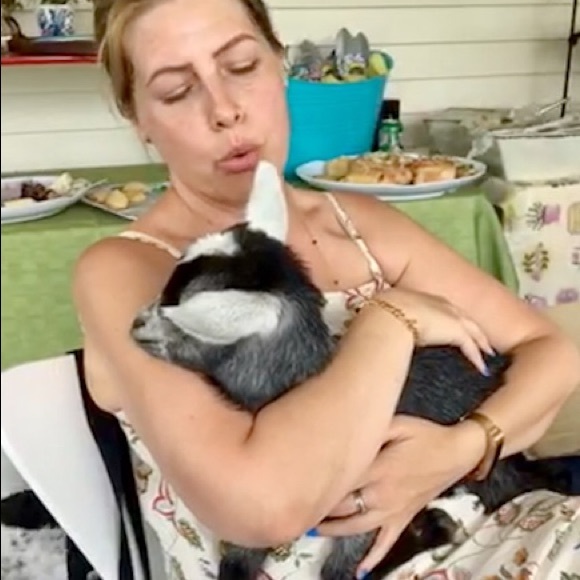 Meet your Posher, Lisa - Picture 6 of 15